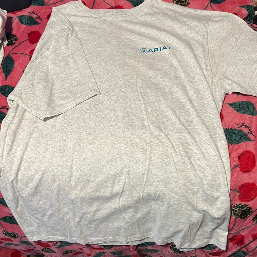 Ariat Gray Short Sleeve Tee Casual Comfort